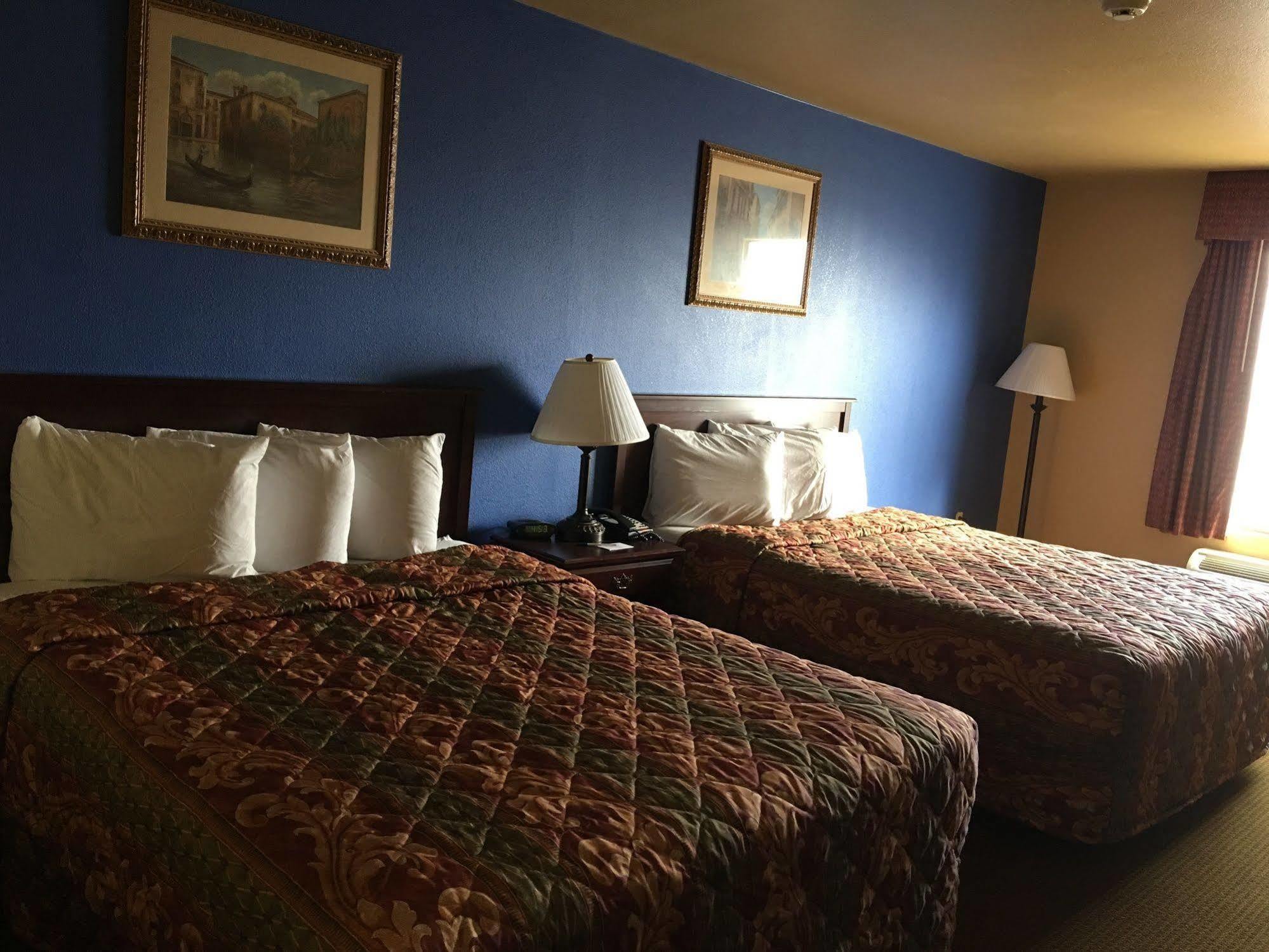Hilltop Inn&Suites Greenbrier Exterior foto